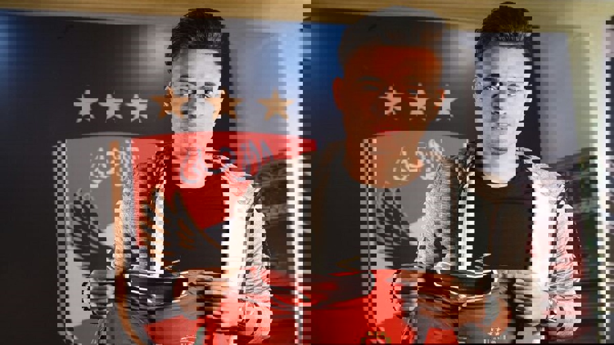 موجز أخبار الأهلي والزمالك: 5 نجوم يطلبون مغادرة القلعة الحمراء.. وعنتر عربون انتقال العراقي للأبيض