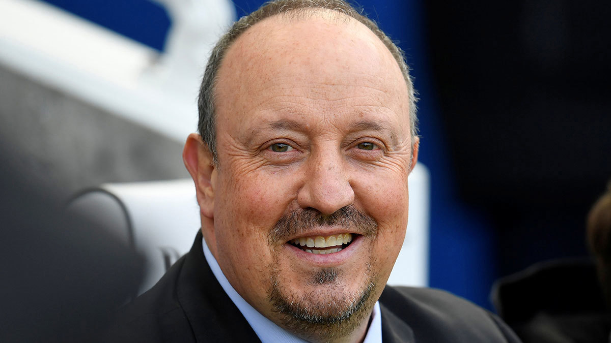 تقارير: رافائيل بينيتيز يتلقى عرضًا مغريًا لتدريب النادي الأهلي السعودي