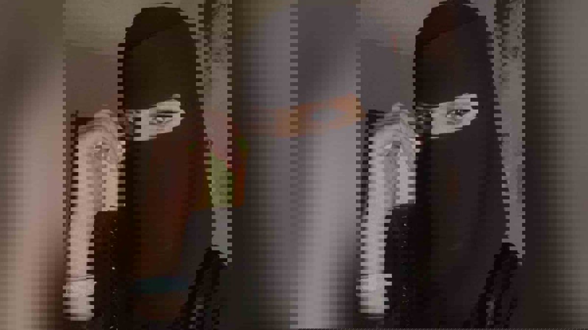 العنود اليوسف توثق إنجابها ابنتها "ملكة"