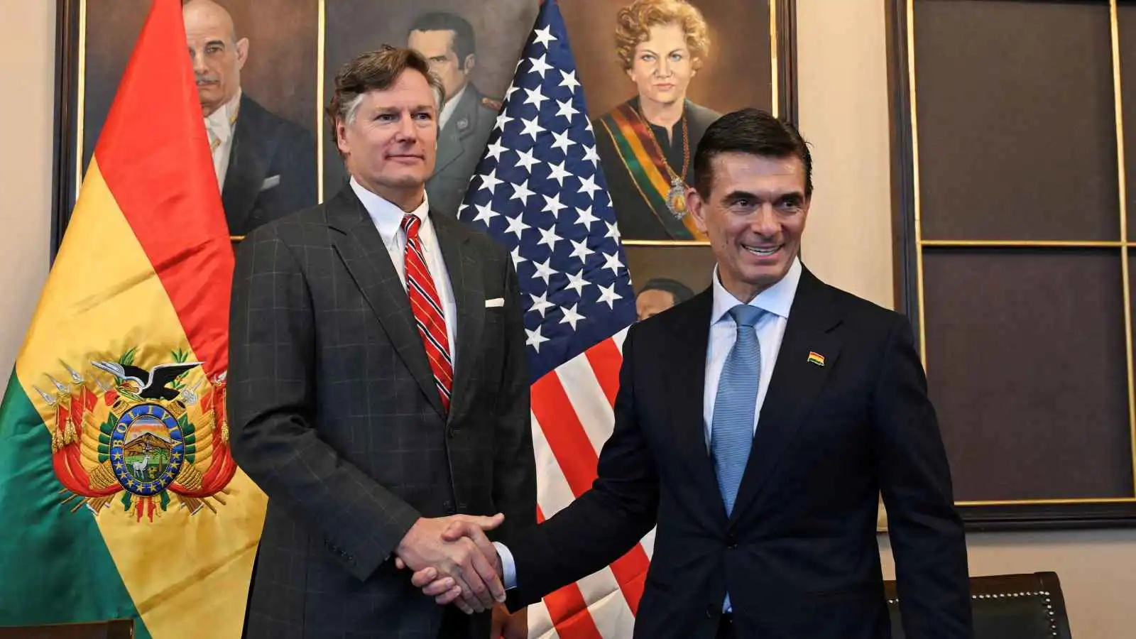 بعد قطيعة 17 عاماً.. عودة العلاقات الدبلوماسية بين بوليفيا وأمريكا