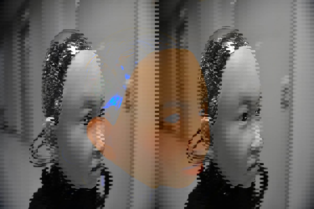 روبوت يضحك.. اليابانيون يصنعون المعجزة (فيديو وصور)