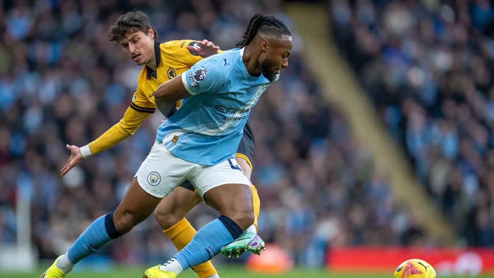 أندية الدوري الإنجليزي تحطم رقما قياسيا في الانفاق على الانتقالات لموسم واحد