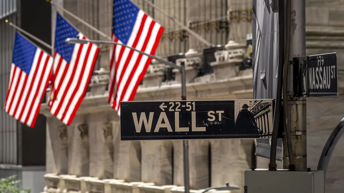 "الإيكونوميست" تحذر من انهيار في أسواق المال الأمريكية