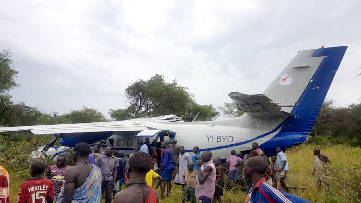 مقتل 23 راكباً على متن طائرة في الكونغو (صور وفيديو)