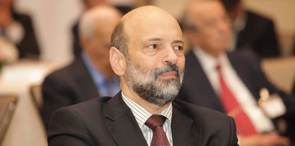 الحكومة الأردنية الجديدة برئاسة عمر الرزاز تنال ثقة البرلمان