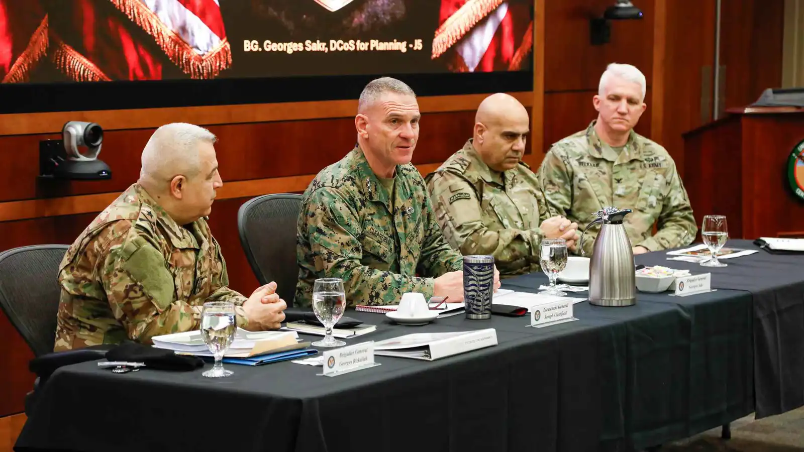 مباحثات عسكرية بين واشنطن وبيروت لحسم ملف نزع السلاح