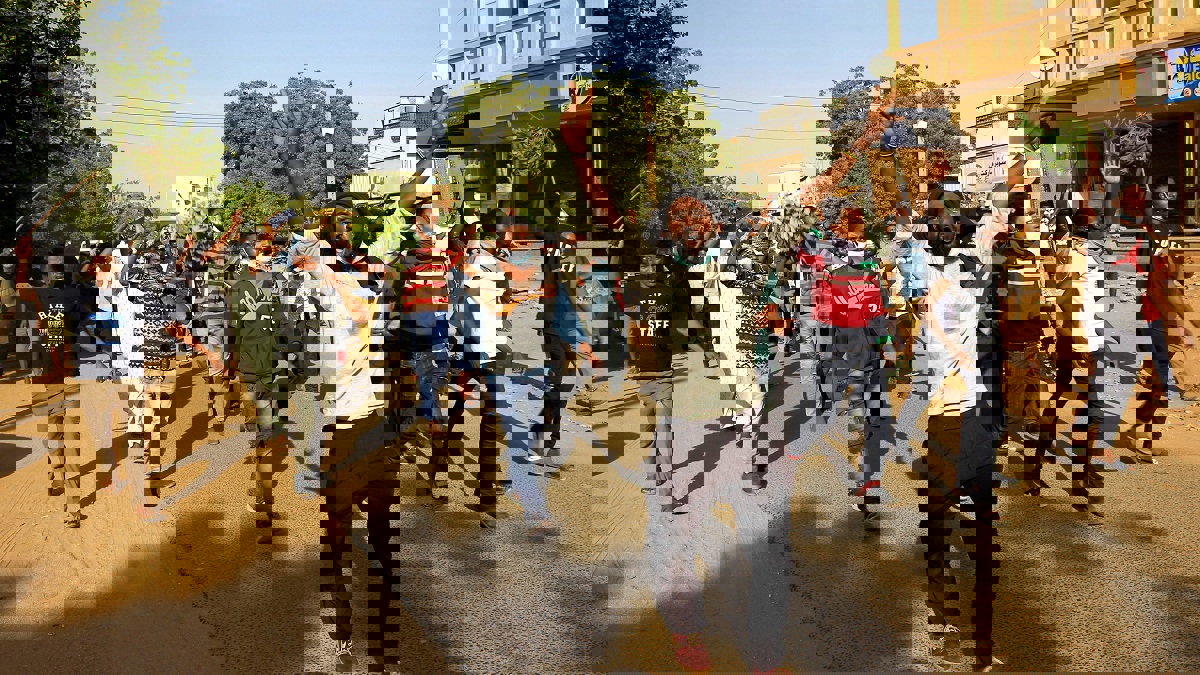 السودان.. مجهولون يهاجمون بـ"المولوتوف" منازل قيادات في قوى التغيير