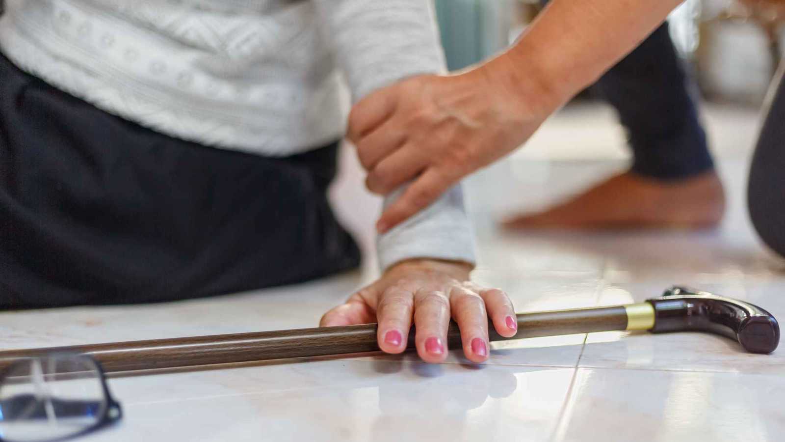 تعلّم السقوط قد ينقذ حياتك بعد سن الـ65