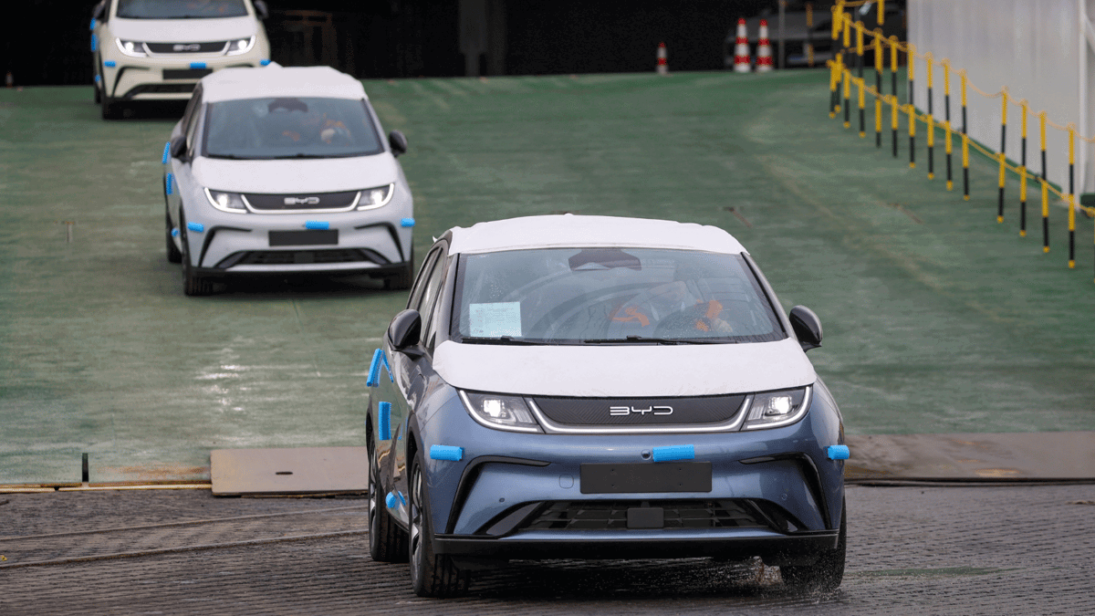 مع تزايد الإقبال عليها.. قلق إسرائيلي من "تجسس" السيارات الصينية الذكية