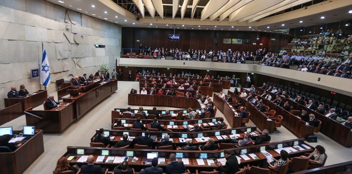 "قانون التوصيات" يثير حفيظة المعارضة الإسرائيلية