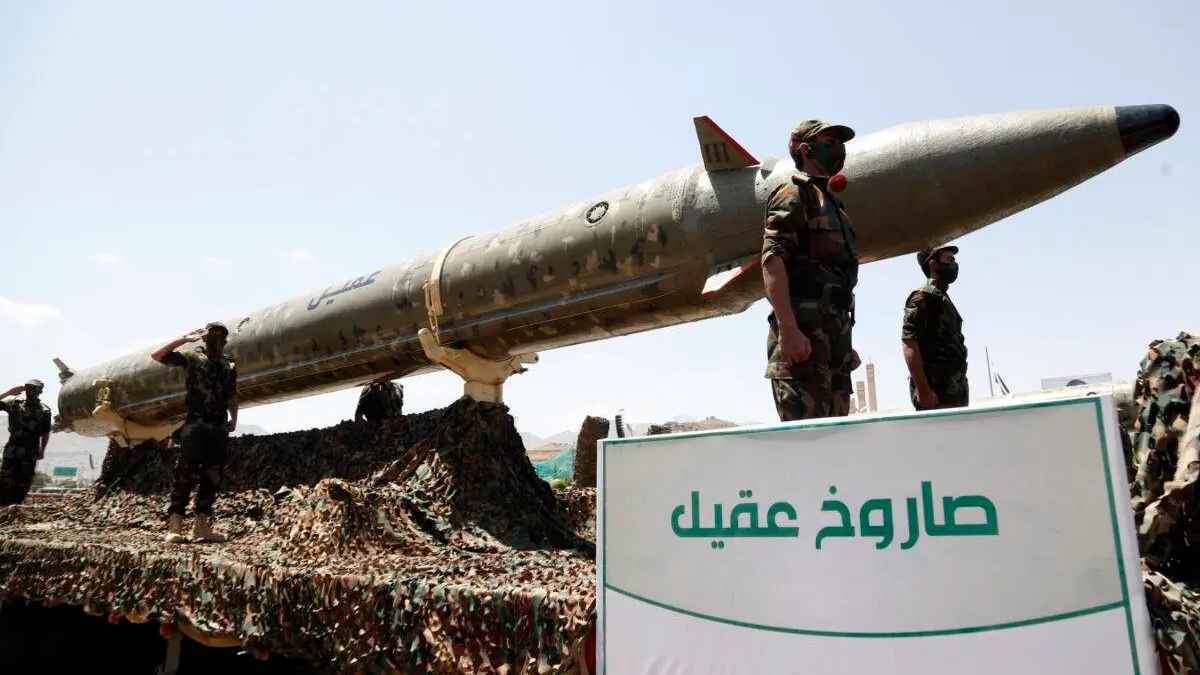 "الحوثي يتوعد بالتصعيد".. هل تقامر طهران بآخر أوراقها؟