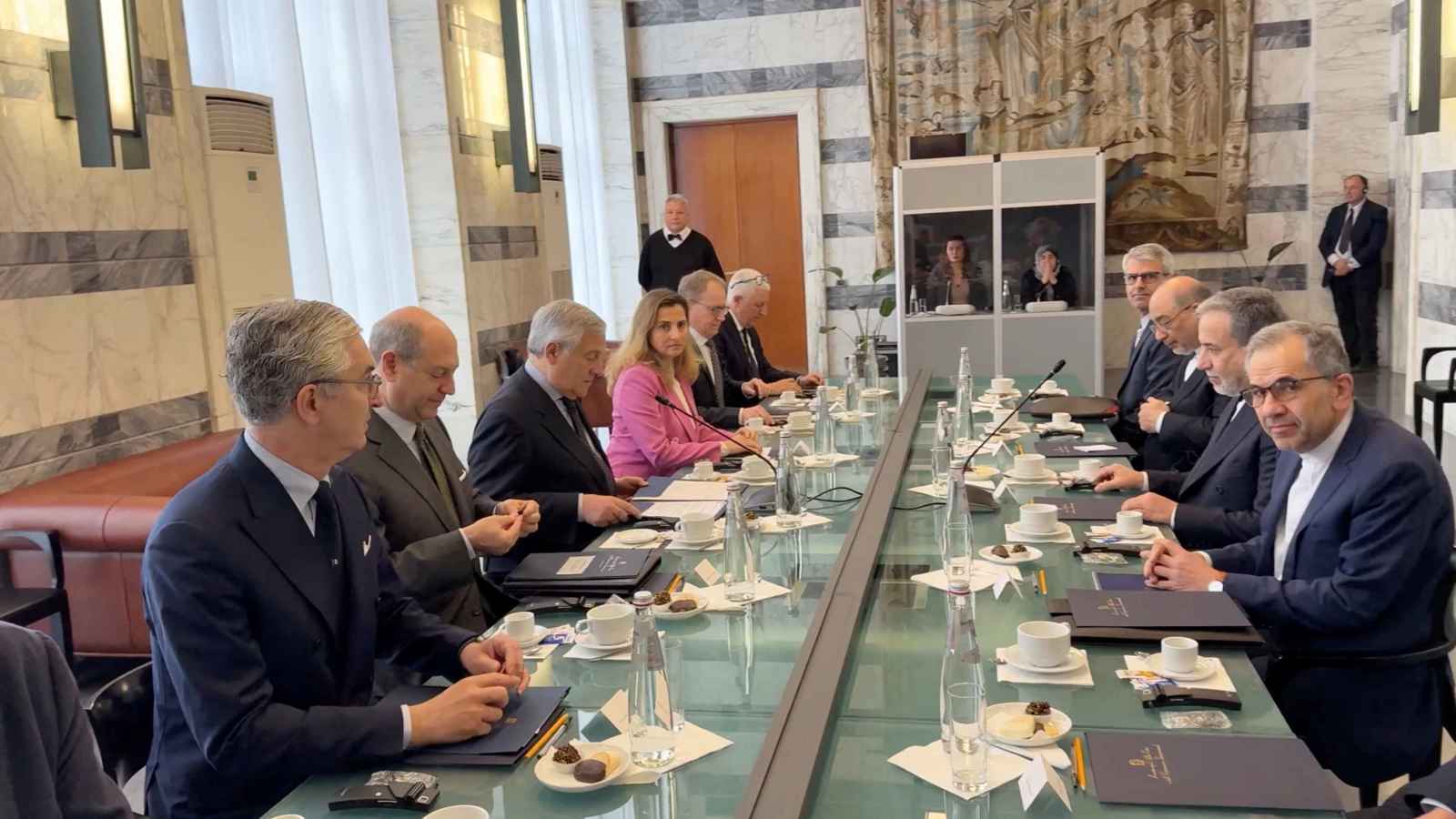 محادثات إيرانية أوروبية قبيل الجولة المقبلة من مفاوضات طهران وواشنطن