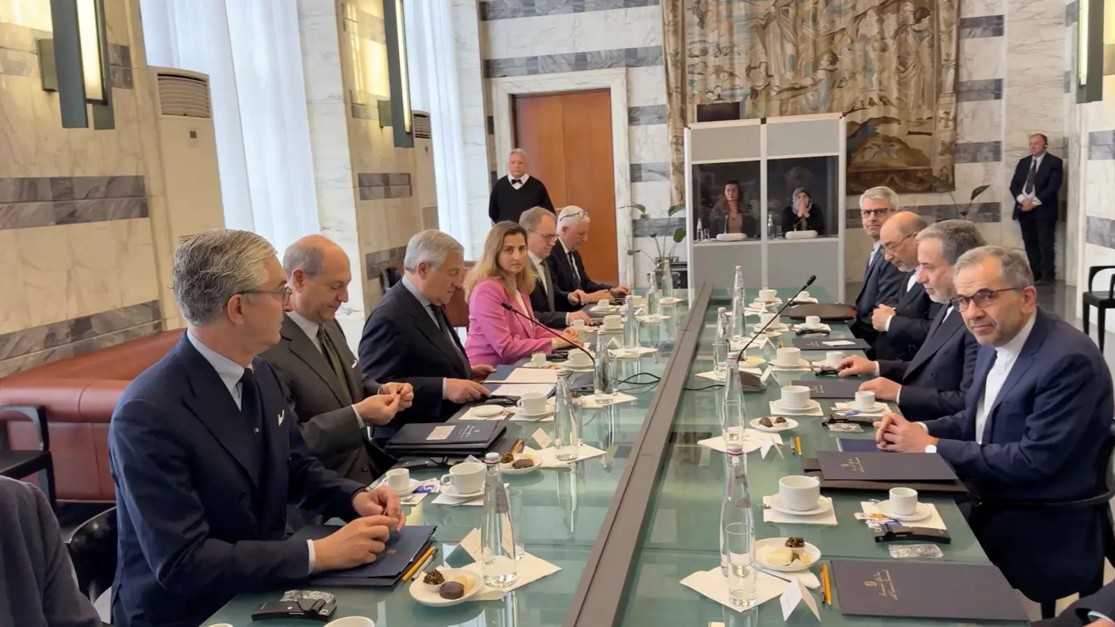 محادثات إيرانية أوروبية قبيل الجولة المقبلة من مفاوضات طهران وواشنطن