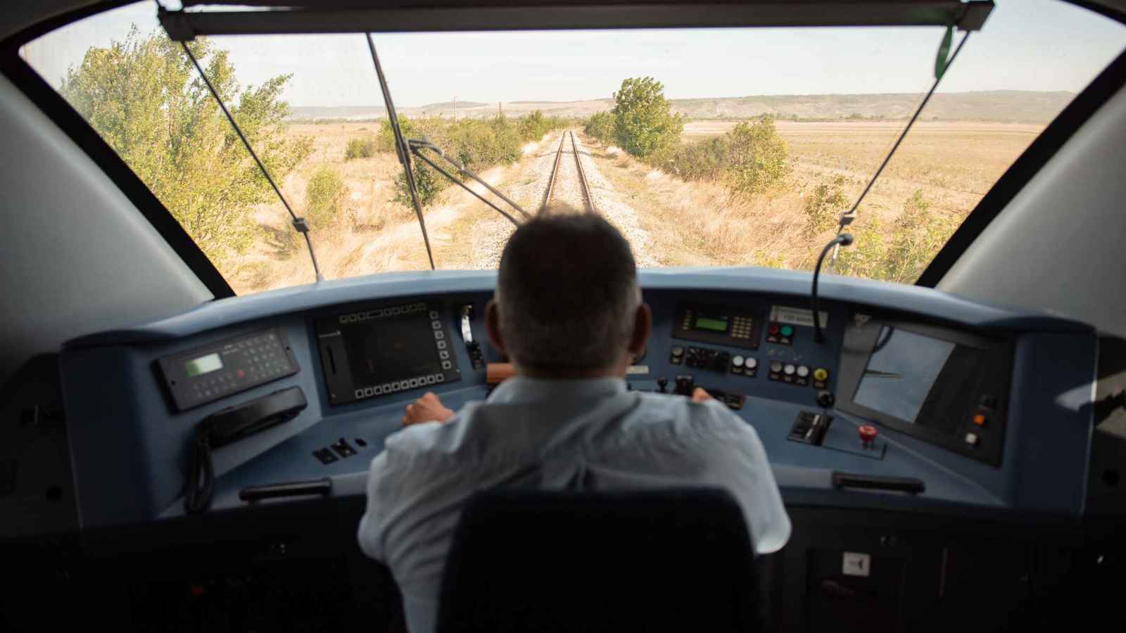 مصر.. وفاة صادمة لسائق قطار داخل كابينة القيادة