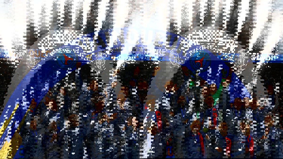 باريس سان جيرمان يتوج بكأس السوبر الفرنسي على حساب تولوز (فيديو)