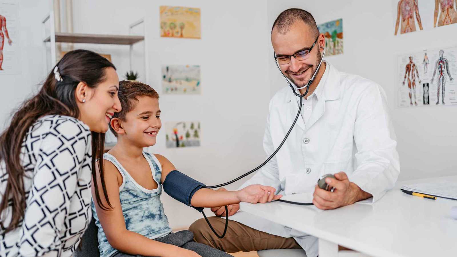 ارتفاع ضغط الدم في عمر السابعة يؤثر في القلب بعد سنوات