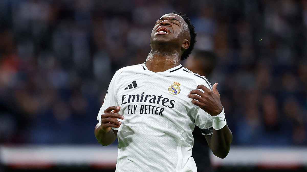 فينيسيوس يفجر غضب جماهير ريال مدريد بتصرف غريب