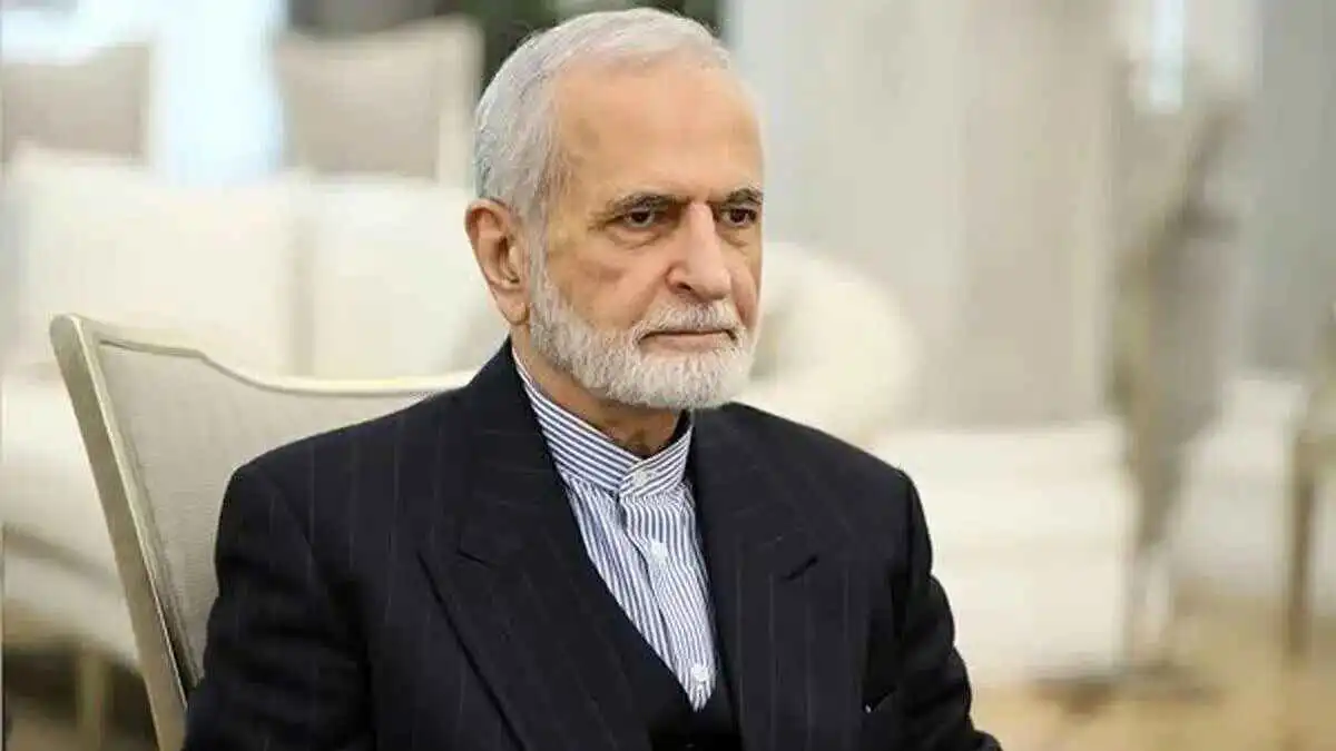 وفاة كمال خرازي متأثراً بإصابته في غارة سابقة على إيران