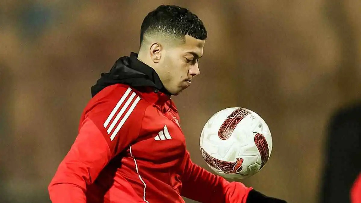 هل تلقى إمام عاشور عرضا للرحيل للتعاون السعودي؟