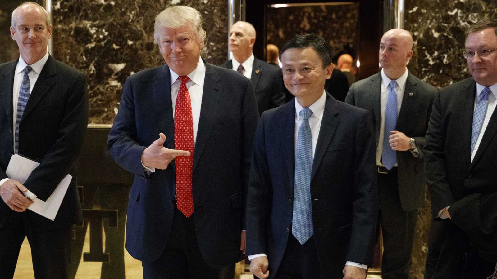 "يوم الصفر".. لماذا أعلن ترامب الحرب على "علي بابا" وما علاقة الصين؟