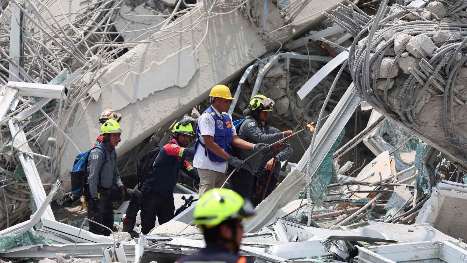 حصيلة زلزال ميانمار تتجاوز ألف قتيل (فيديو)