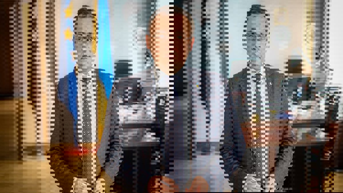 أوكرانيا تطلب من تركيا إغلاق مضيقي البوسفور والدردنيل أمام روسيا