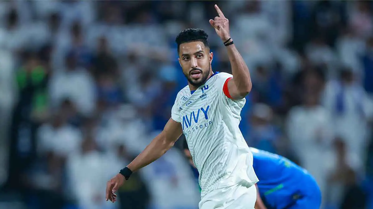 هل سالم الدوسري أفضل لاعب في تاريخ السعودية؟