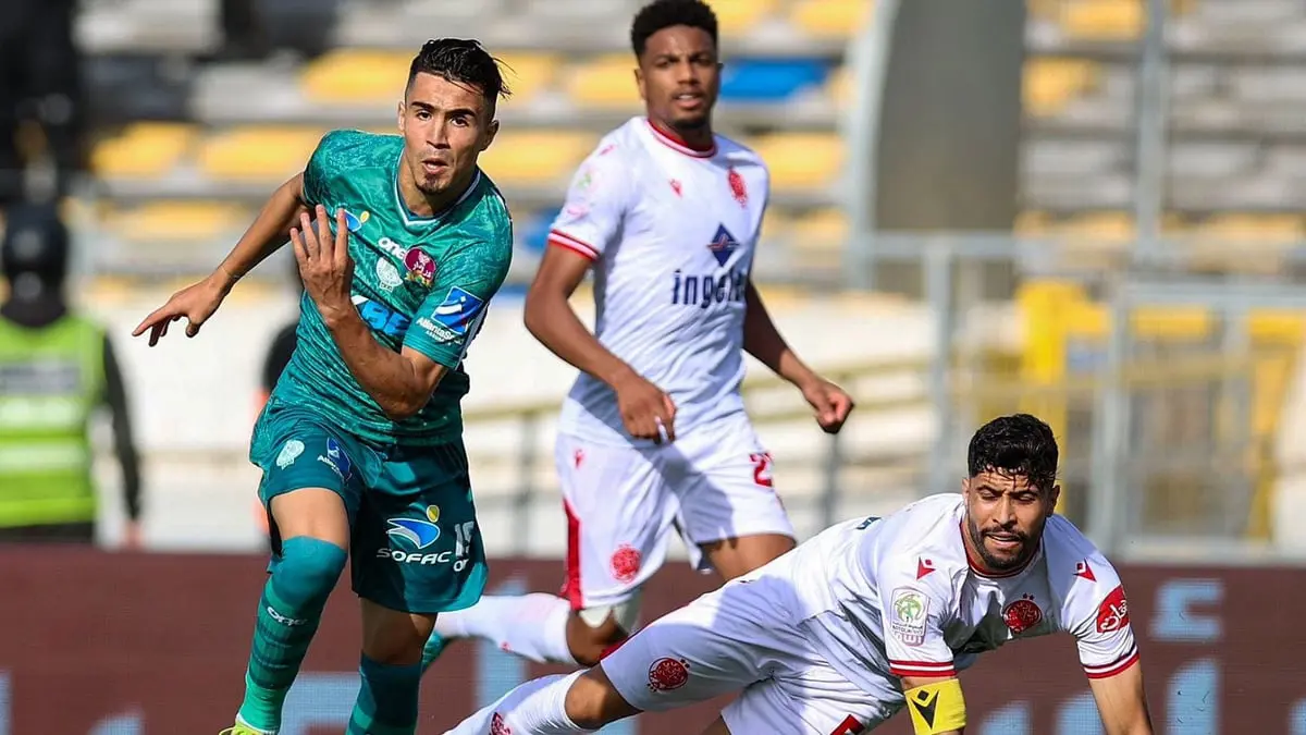 الرجاء يلدغ الوداد ويتأهل لنهائي كأس المغرب (فيديو)