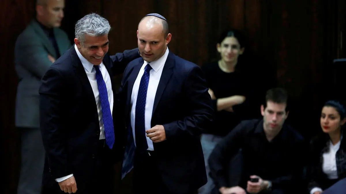 ماذا بعد اتفاق بينيت - لابيد على حل الكنيست الإسرائيلي؟