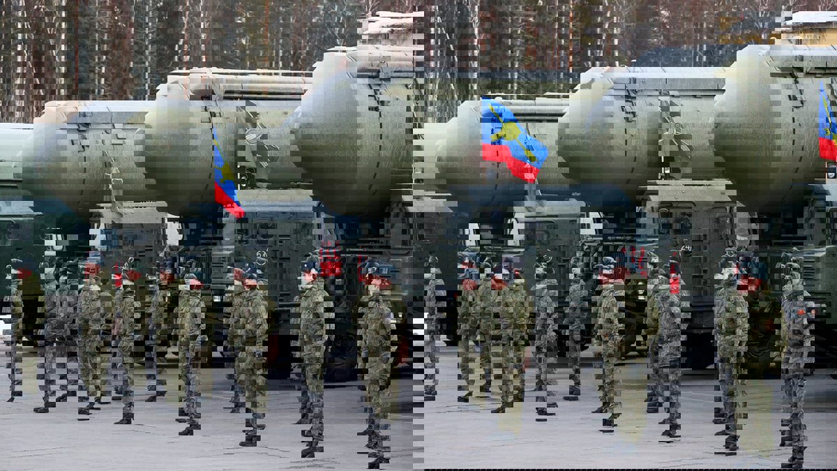 صحف عالمية: "كارثة نووية" تهدد العالم.. و"جيش القراصنة" يلهب حرب روسيا وأوكرانيا