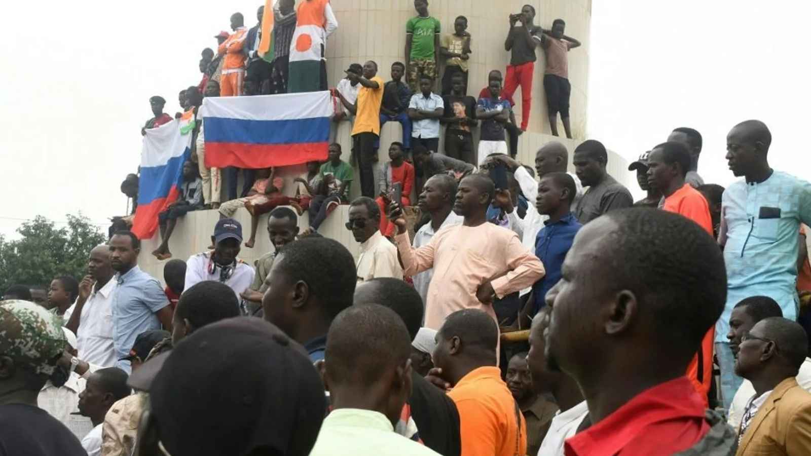 صفقة مع روسيا.. النيجر تواجه المتشددين باستخدام "الأقمار الاصطناعية"