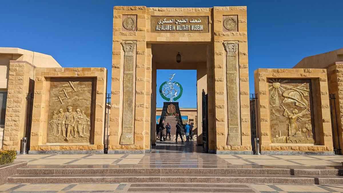 "متحف العلمين".. معارك الحرب العالمية الثانية تبهر السياح (صور)