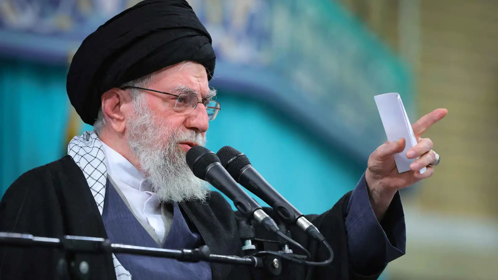 الجيش الإسرائيلي: 50 طائرة حربية قصفت مخبأ خامنئي تحت الأرض