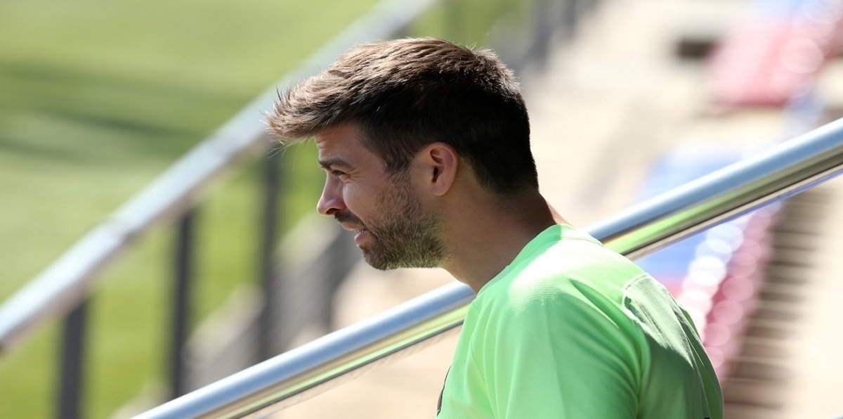 من سيشجع جيرارد بيكيه في نهائي دوري أبطال أوروبا