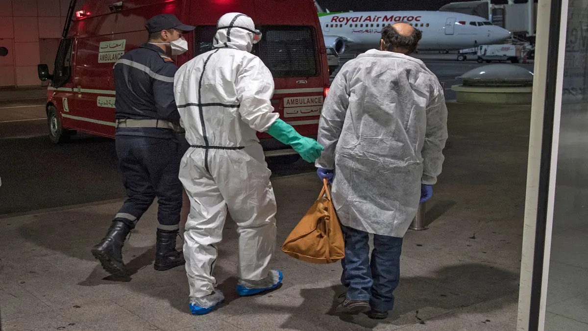 مسافرون سريون ينقلون كورونا بين المدن المغربية