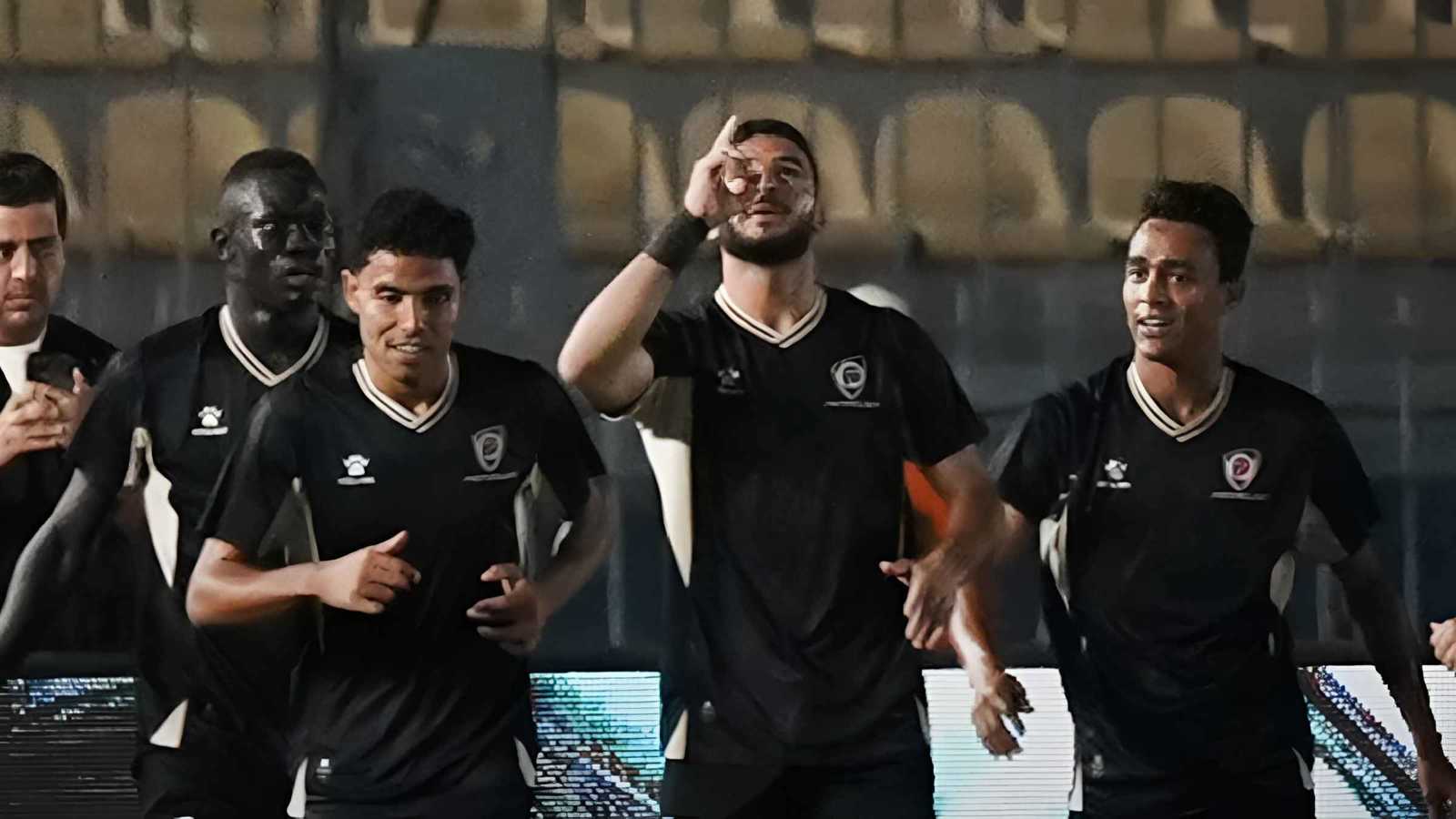 حامد حمدان أم طارق حامد.. هل اتخذ جون إدوارد الرهان الأفضل؟