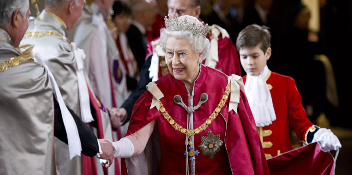 "عملية جسر لندن".. خطة بريطانية سرية استعدادًا لوفاة الملكة