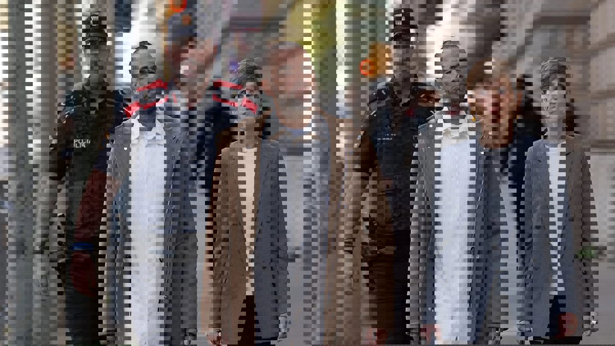 داني ألفيس يعود لعالم الرياضة من بوابة جديدة