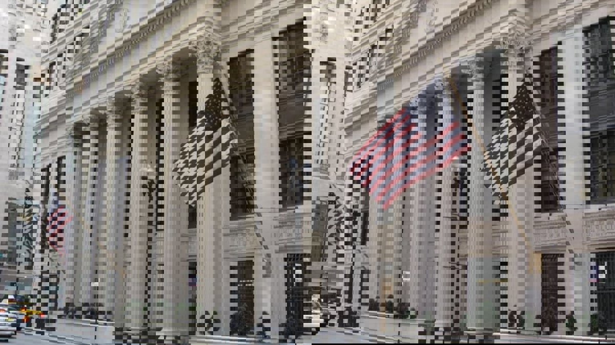 مجلس الاحتياطي الأمريكي يبقي الفائدة قرب الصفر ويتعهد بدعم الاقتصاد‎