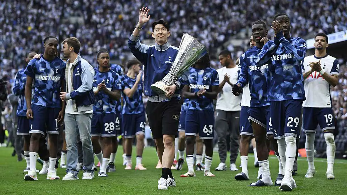 فنربخشة ينافس النصر السعودي للتعاقد مع قائد توتنهام الإنجليزي