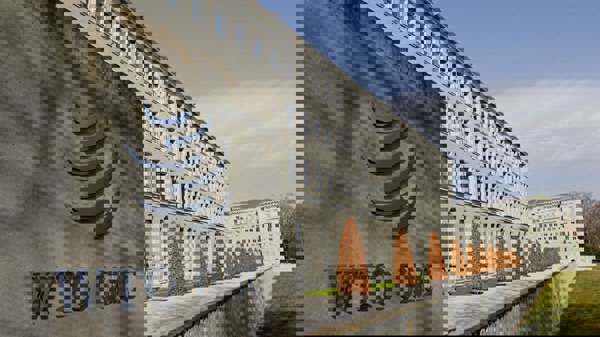 قطر والسعودية توقفان إجراءات التقاضي بشأن "بي إن"