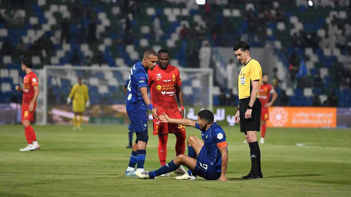 الفتح يتلقى ضربة كبيرة قبل مواجهة النصر السعودي