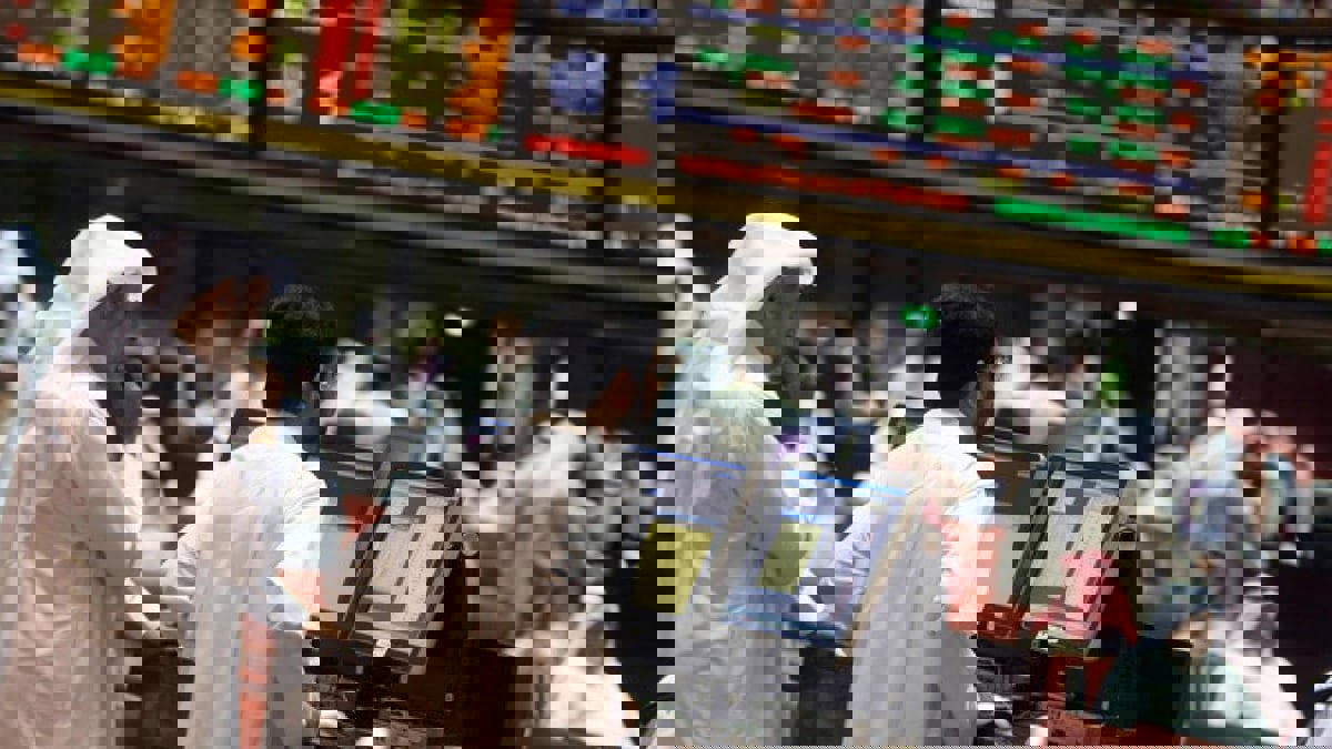 أكبر انخفاض في سوق الأوراق المالية الكويتي منذ أبريل