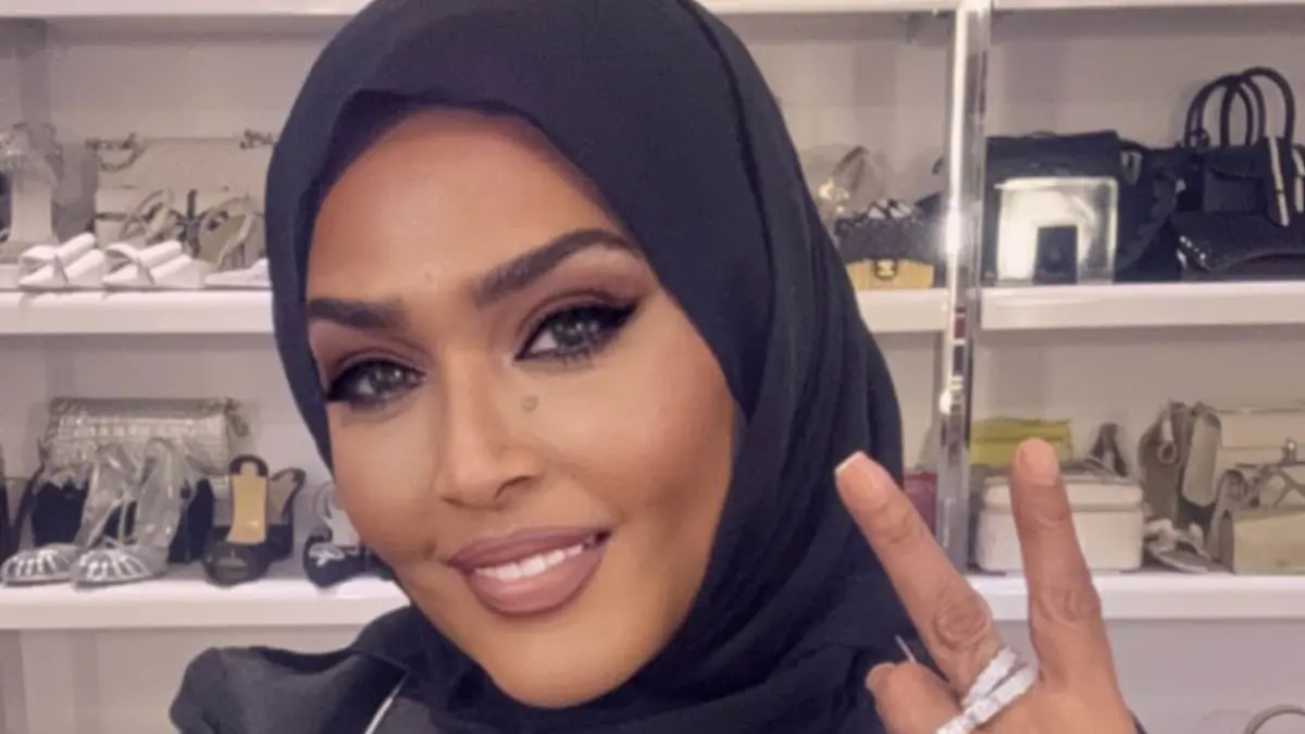 الفنانة وعد تفاجئ جمهورها بارتدائها الحجاب (فيديو)