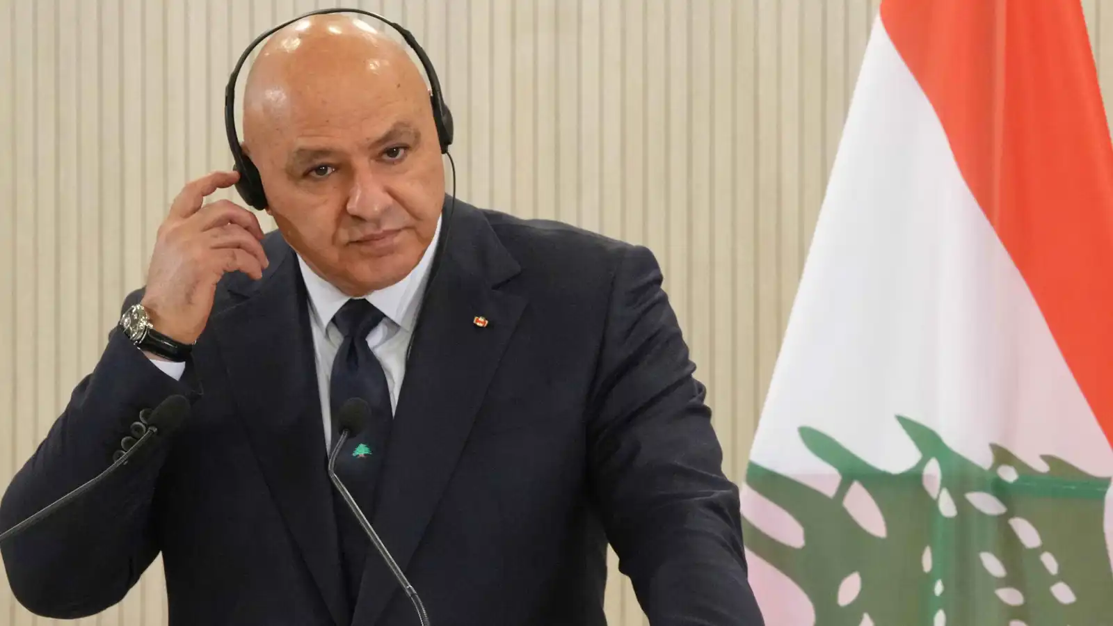 عون: الاعتداء الإسرائيلي على "اليونيفيل" تحدٍ للمجتمع الدولي