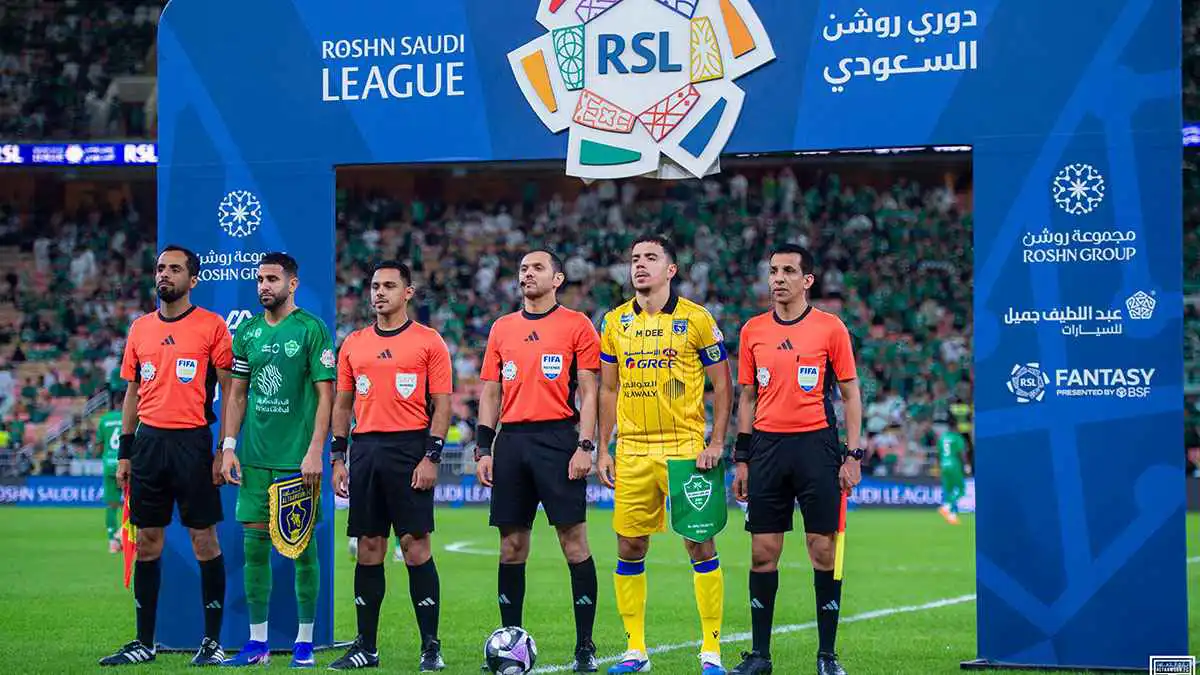 التحكيم سبب خسارتنا أمام الأهلي.. تصريحات نارية من رئيس التعاون السعودي (فيديو)