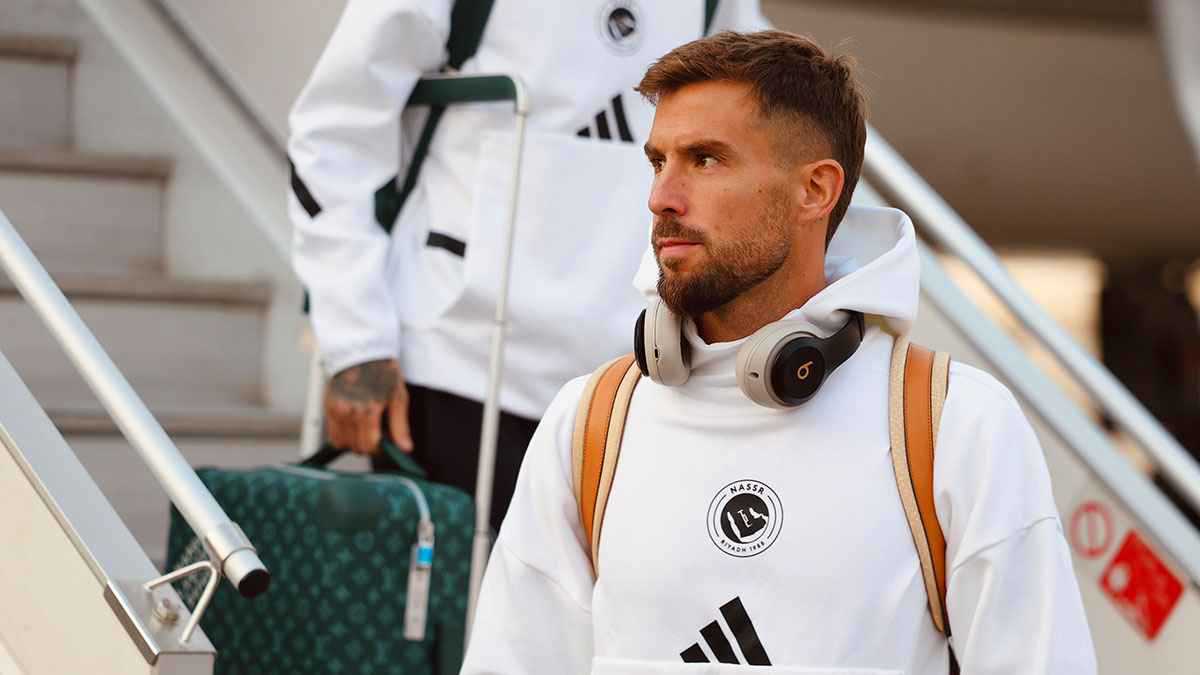 فرصة لن تتكرر.. لابورتا يكشف سر رحيل إينيغو مارتينيز إلى النصر