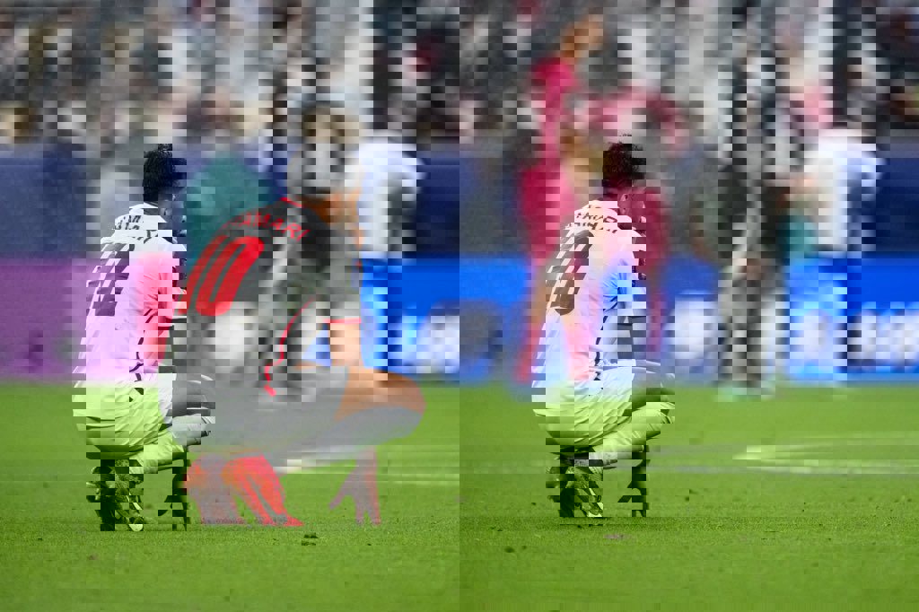 بكاء موسى التعمري بعد خسارة لقب كأس آسيا (فيديو)