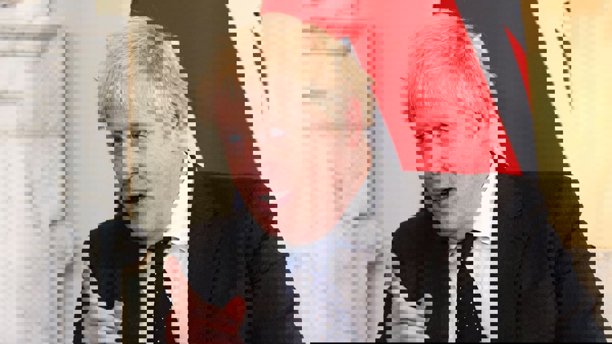 بوريس جونسون يتهم بريطانيا وحلفاءها بالتقصير في تزويد أوكرانيا بالسلاح