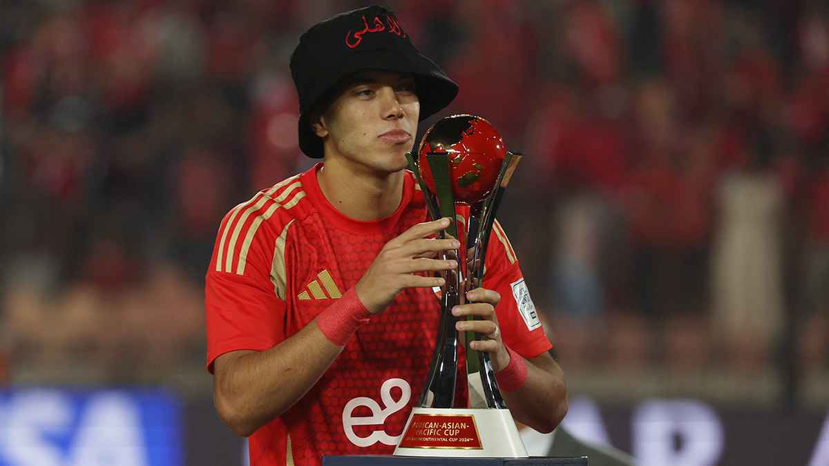 إمام عاشور يشعل غضب جمهور الزمالك بمنشور مثير (صورة)